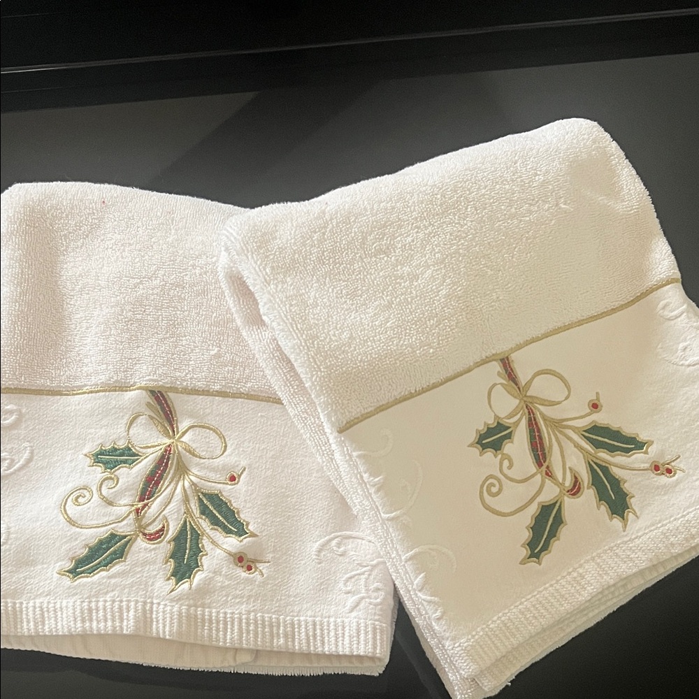 Lenox Festive Bath Towels with Holly Embroidery